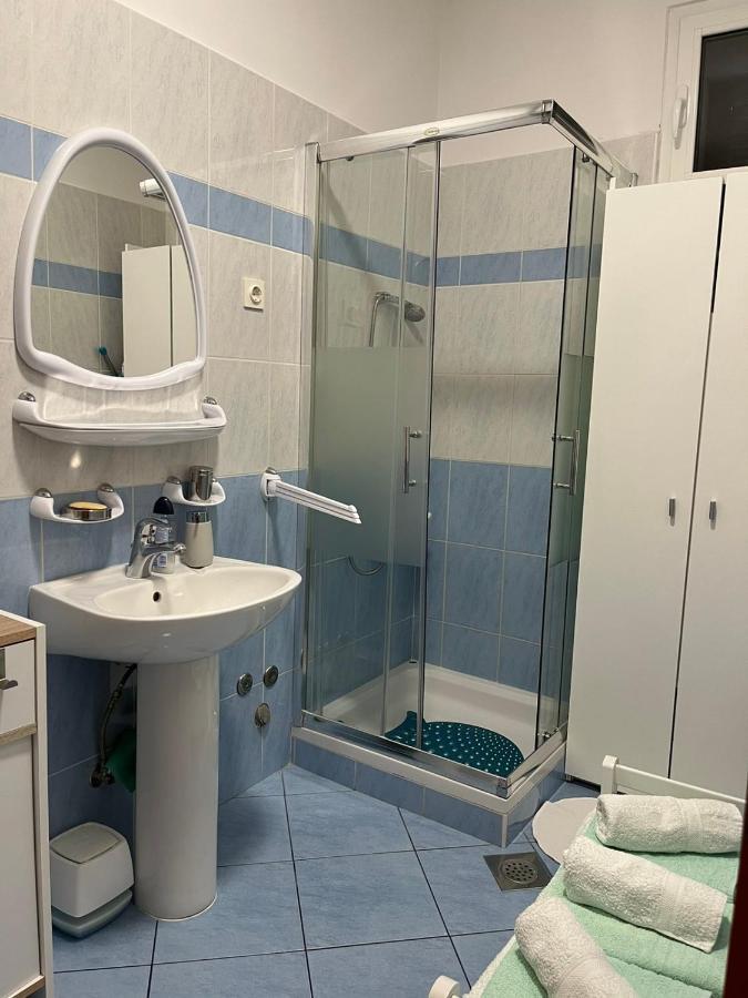 Apartamento Gita Omišalj Exterior foto